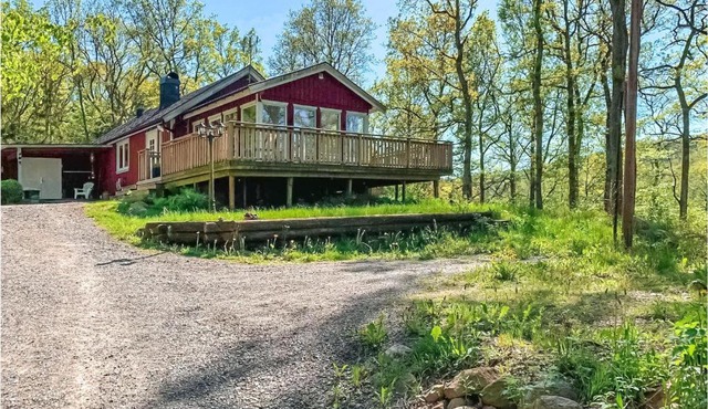 Beautiful Home In Yngered With Wifi