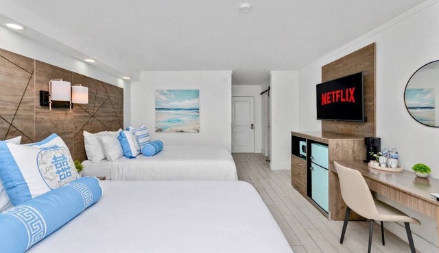 Bright & Modern Studio 2 Queen Beds 3-Min Walk to Beach