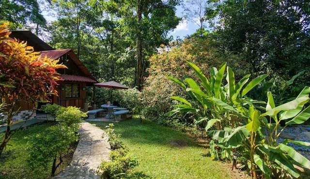 Cabaña Bosque Tropical con Aves cerca de Fortuna