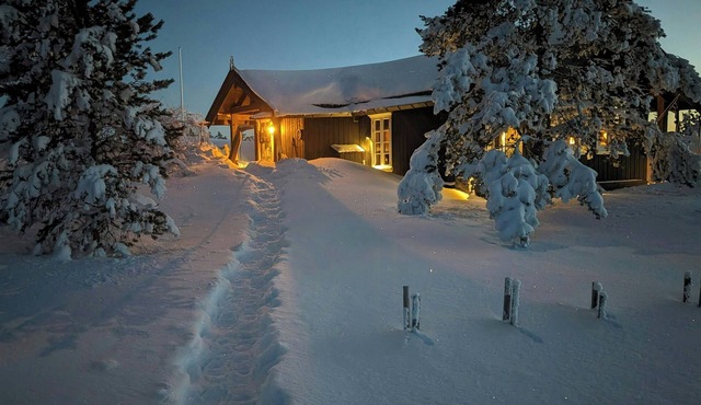 Cabin with hot tub and views on Blefjell