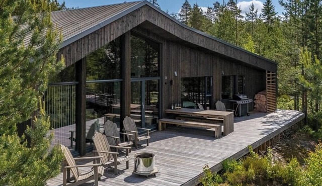 Cabin with sauna at the foot of Lifjell