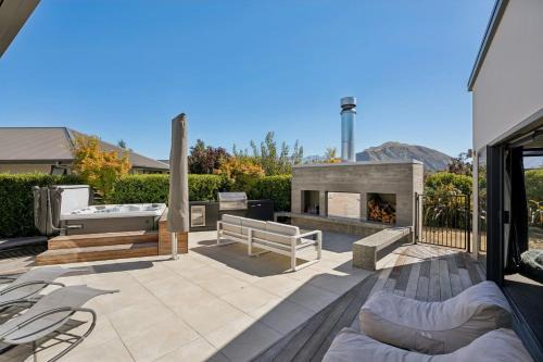 Casa Central - Wanaka Holiday Home