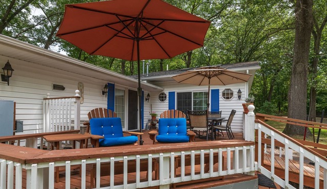 Charming Lower Scott Lake 3 bedroom home