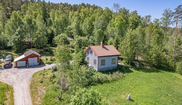 Charming, older house a few minutes' drive from Strömstad and the west coast