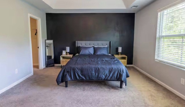 Charming Spacious 4-Bedroom Home, Fenced Backyard In Quiet Columbia Neighborhood