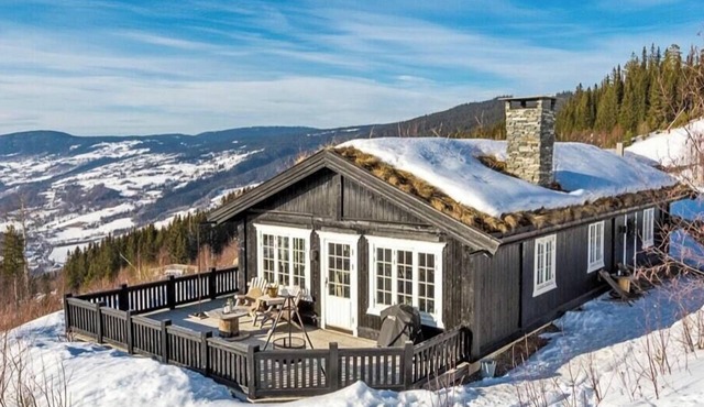 Charming treehouse with view in Hafjell