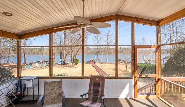 Cloud Nine on Lake Murray-SUPs, Game Room and More