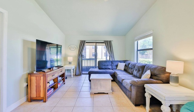 Cocoa Beach Launch Pad Retreat Close to famous Cocoa BeachPier 2 bedroom 2 bath