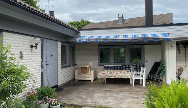Comfortable house on quiet street in oldest part of Umeå. Fully equipped.
