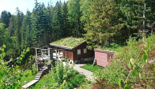Cottage - Sleeps 6 - Parking - Patio