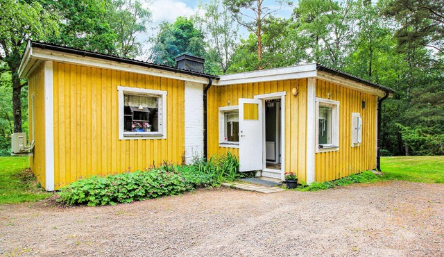 Cozy, somewhat older cottage at Hallandsåsen in beautiful forest village.
