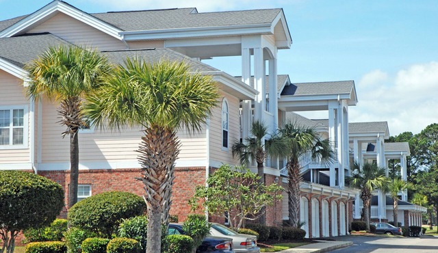 Discover our chic 1Br/1.5Ba Golf Villa in a prime spot!