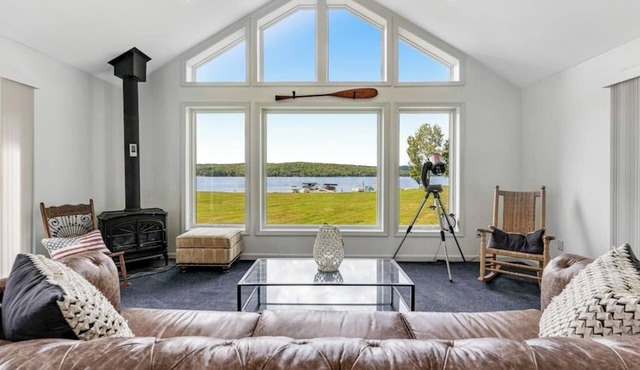 Dog-friendly lake escape with sunroom, high-speed WiFi, water views & central AC