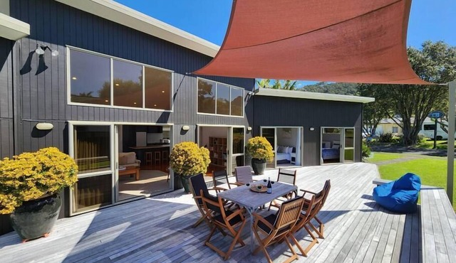 Easy Days - Ideal 2 wing set up, quiet street, central, 5min walk to the beach