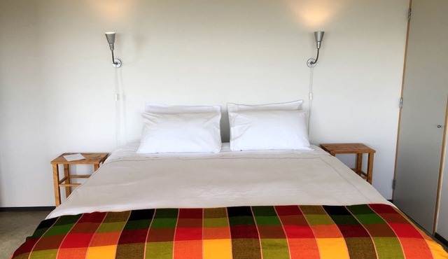 Eco-Friendly Room in a Bed and Breakfast with Stunning Views in Nelson, New Zealand