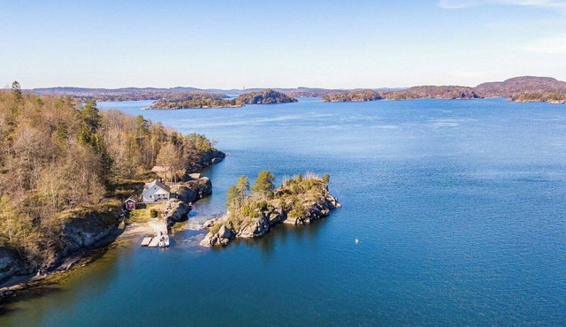 Explore Håøya nature reserve