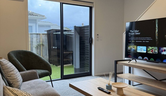 Fairfield Haven | Modern 2BR Townhouse Retreat