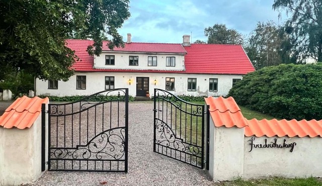 Fredrikstorp Gård