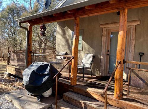 Glamp by the River: Unforgettable Getaway in New Mexico's Scenic Wilderness
