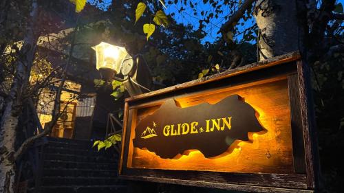 Glide Inn