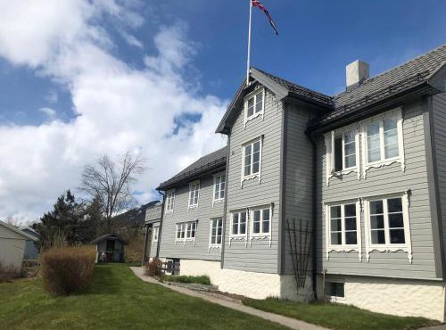 Grey Lodge