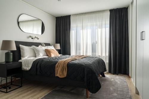 Guestly Homes - Modern Studio Apt