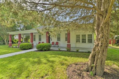 Hampton Sanctuary w/Fire Pit & Fenced Yard!