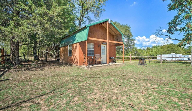 Hand-built 'black Fork Cabin 2' w/Fire Pit!