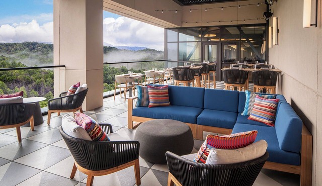 Harrah's Cherokee Valley River Hotel & Casino – A Caesars Rewards Destination