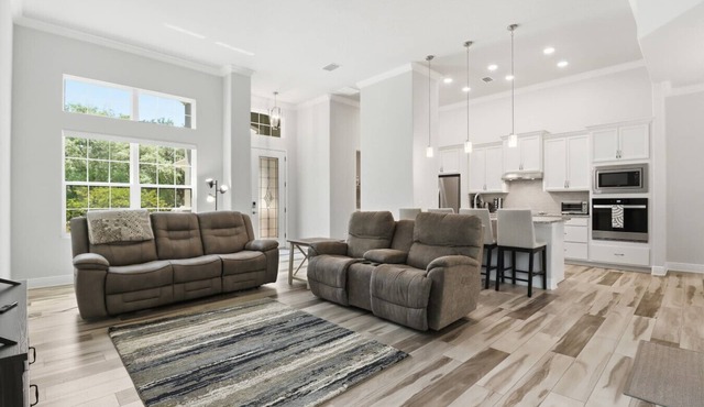 Hernando Home with Screened Lanai, Near Springs
