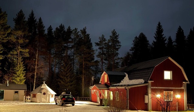 Hey Hus! Cozy and comfortable home in Lapland with sauna and BBQ space!