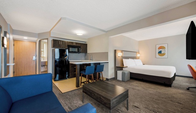 Holiday Inn Express Hampton - Coliseum Central by IHG