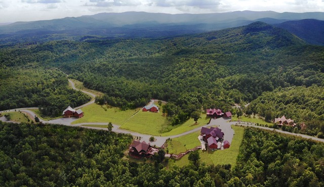 Host a large group on the mountaintop for Events, Retreats, Weddings, & Reunions