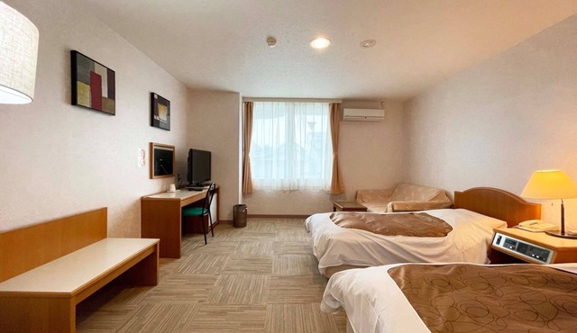 Hotel Ginsui Twin room in front of Shirarahama /Nishimuro-gun Wakayama