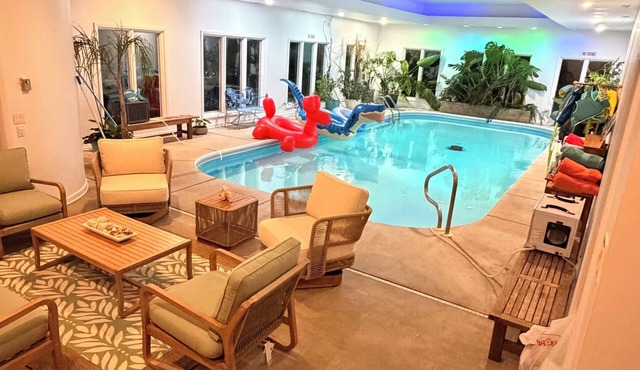 Indoor Heated Pool Retreat Luxury Home for Groups