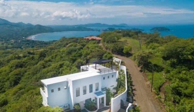 Infinity Pool & Rooftop Deck, Ocean Views