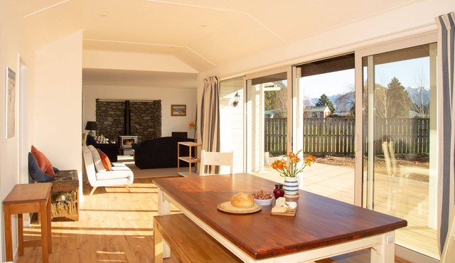 Kea Cottage - perfect South Island ski base or tranquil summer retreat
