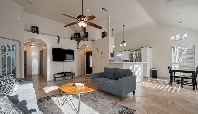 Long term Housing - Peaceful 3Bd home in Spring,TX with a peaceful vibe!