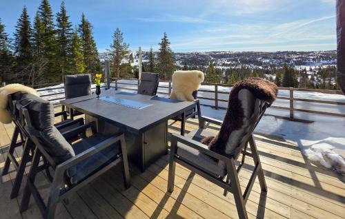 Lovely Home In Eggedal With Wifi