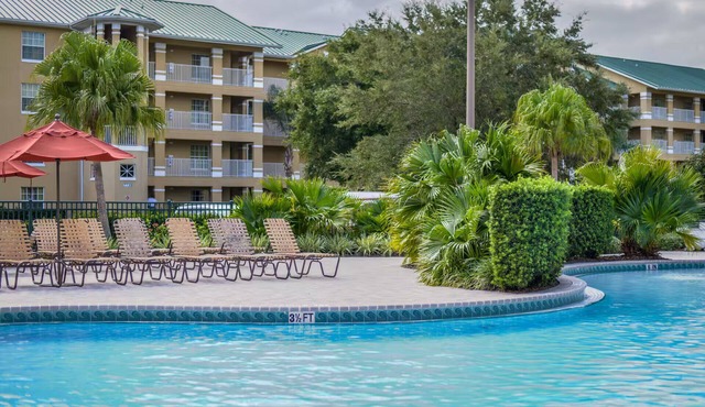 Make Every Moment of Your Trip Feel Special Here! 2 Units, Outdoor Pool!