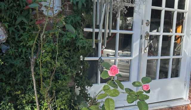 Master Week/Quiet Street/Private Backyard Retreat/20 min to golf course