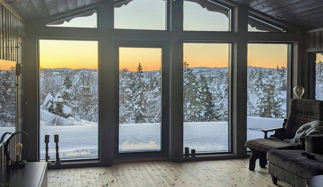 Modernized mountain cabin near Treungen
