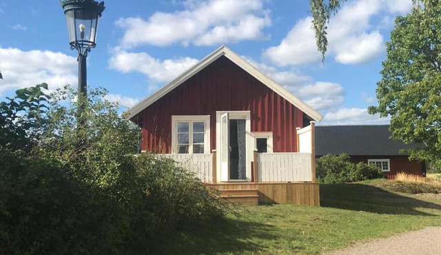 Nice holiday house at horse farm with lake and sauna