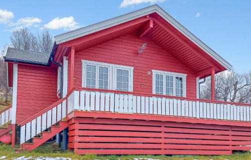 Nice Home In Botenhamn With House A Mountain View
