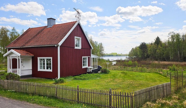 Nice home in Rörvik with WiFi