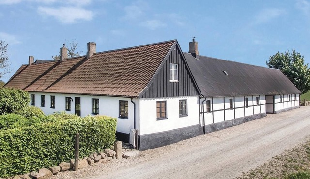 Nice home in Rydsgård with WiFi