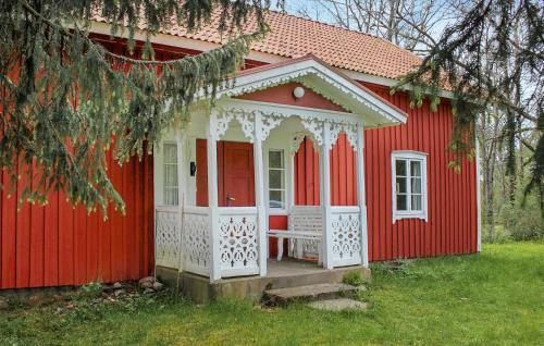 Nice Home In Strömsnäsbruk