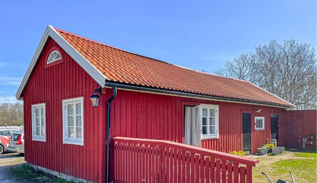 Nice Home In Vallda With Wifi