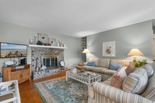 North Myrtle Beach Cottage 2 Blocks From Beach