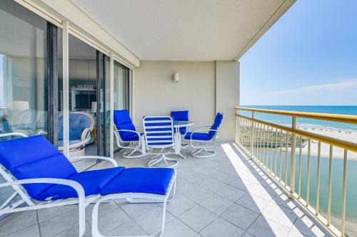 Oceanfront Resort Condo w/Pools in Myrtle Beach